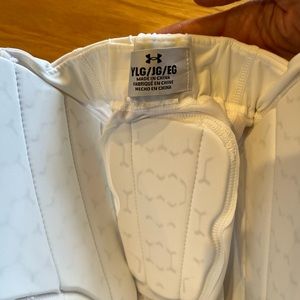 GAME DAY ARMOUR PRO INTEGRATED FOOTBALL PANTS